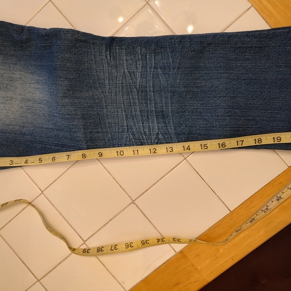 Women's Blue Jeans Cropped , Size 5 EUC - Picture 9 of 10